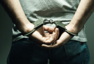 kiskoru-lanyt-kenyszeritett-szexualis-szolgaltatasokra-a-ferfi