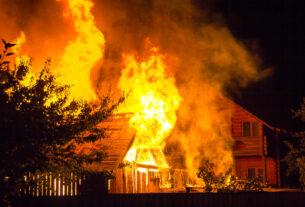 családi ház tűz cegléd